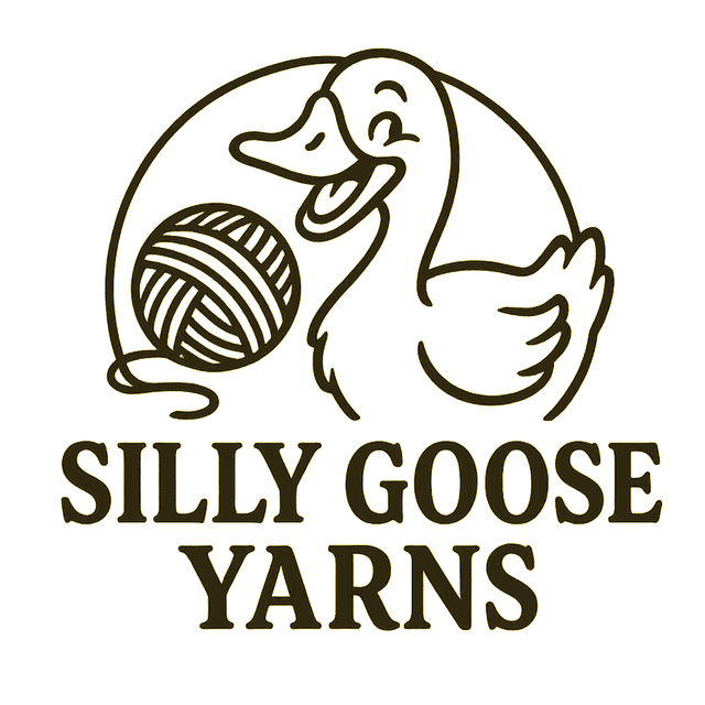 Sillygooseyarns Logo in black and white. The logo shows a goose and a yarn ball. 